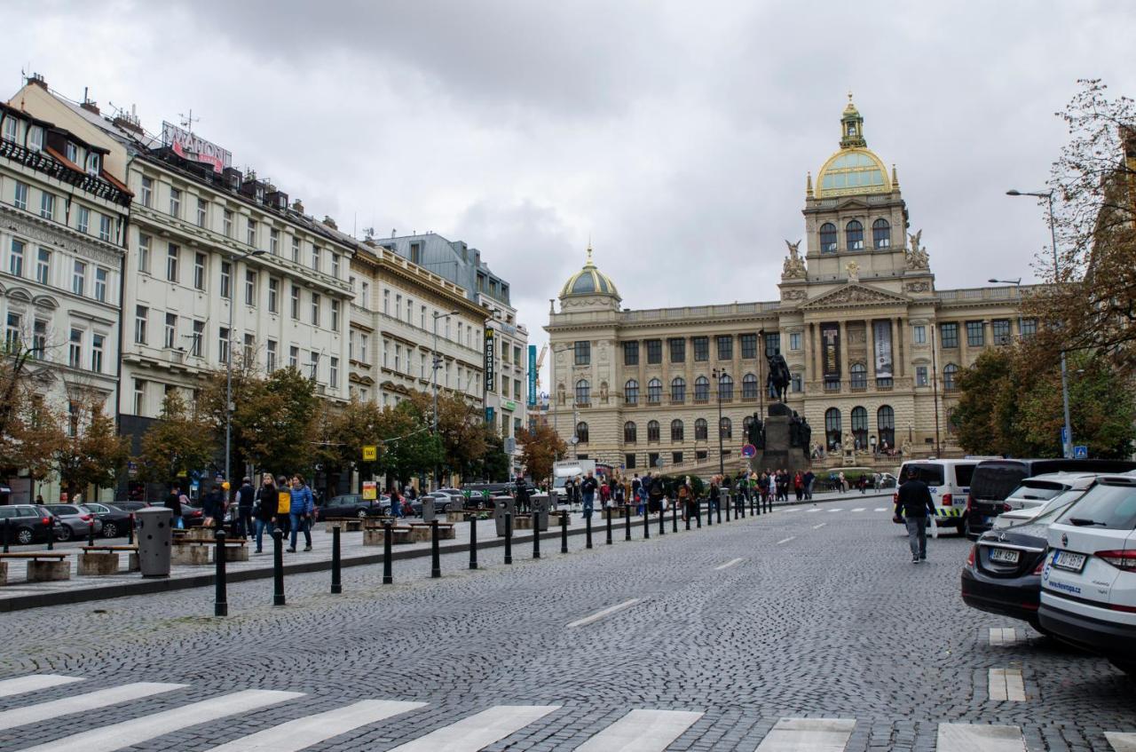 Exlusive Apartment Paris Style Praag Buitenkant foto